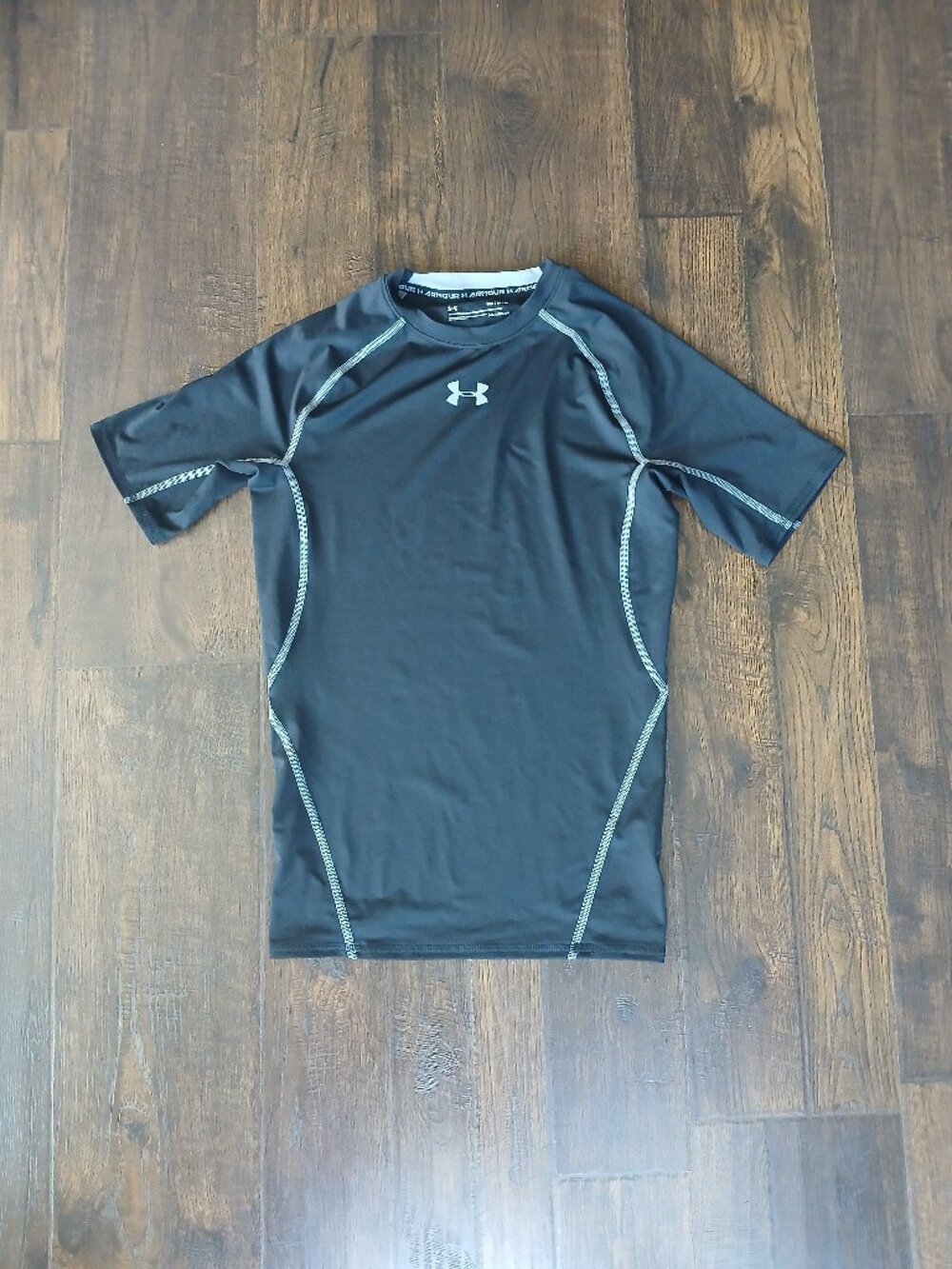 Under Armour Athletic shirt